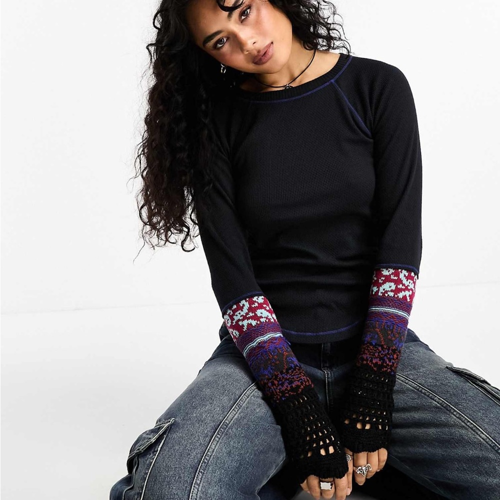 Free People in the mix cuff detail jersey black medium